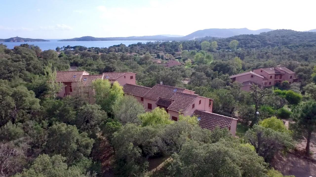 Aparthotel Complesso Residenziale Marina Di Pinarello Pinarellu Exterior foto